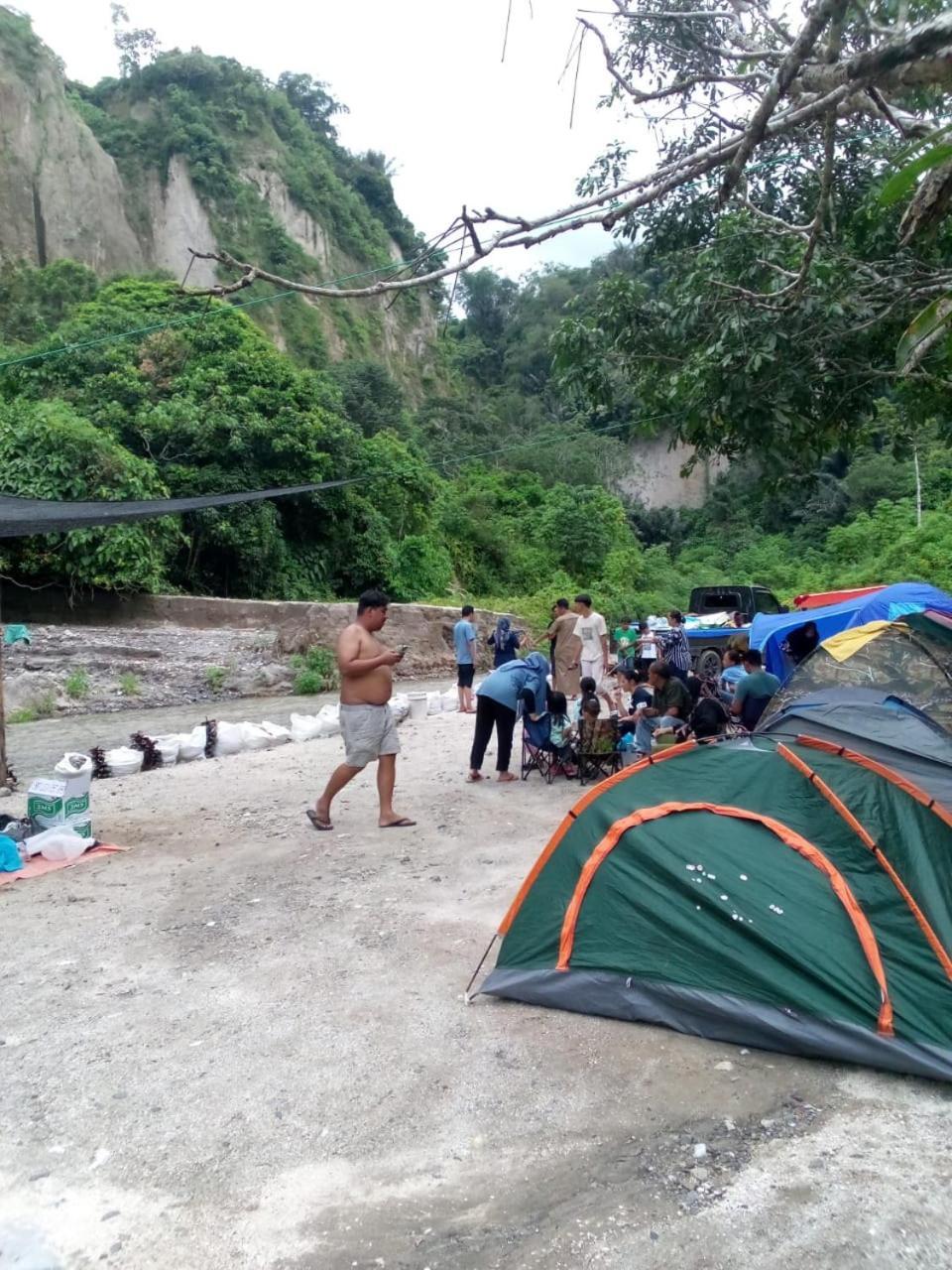 Tapian Ratu Camp Real Bukittinggi Zewnętrze zdjęcie