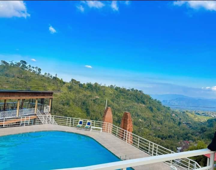 Tapian Ratu Camp Real Bukittinggi Zewnętrze zdjęcie